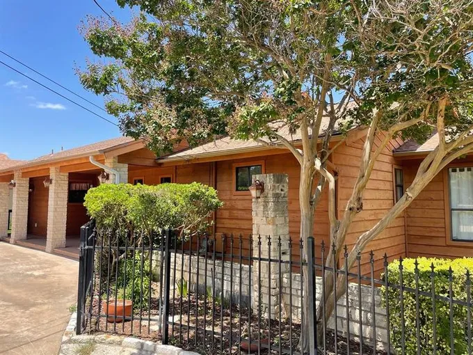 21223 Oak Dale Dr, Lago Vista, TX 78645 for Sale
