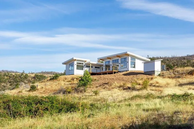 Eagle Point, Jackson County, OR Farms and Ranches, House for sale Property ID: 417841180