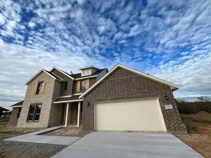 118 Brush Creek Dr, Boyd, TX 76023 for Sale