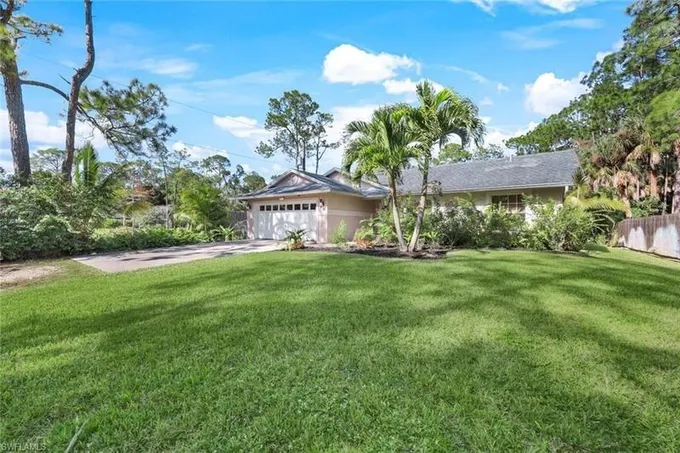 Single Family - NAPLES, FL  5977 Star Grass Ln for Sale