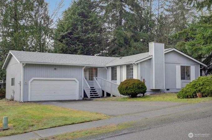 3280 SE Carmae Dr, Port Orchard, WA 98336 - MLS 2195028 for Sale