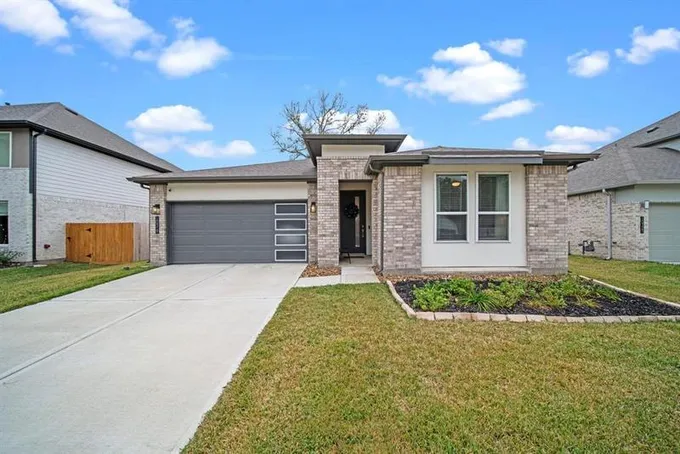 10319 Rainbow Cove Lane, Conroe, TX 77384 for Sale