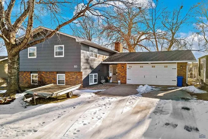 107 E Centennial St, Rapid City, SD 57701  MLS# 166849 for Sale