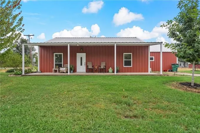 108 South Hamburg Street, Bremond, TX 76629 for Sale