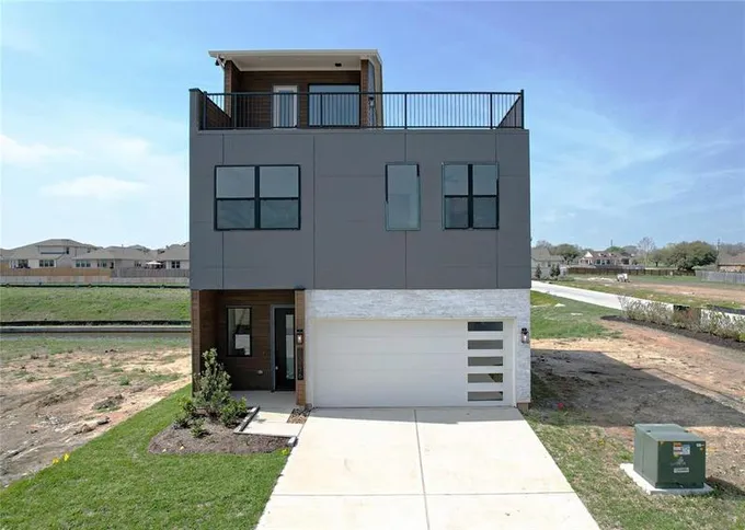 13176 Clear View Drive, Willis, TX 77318 for Sale