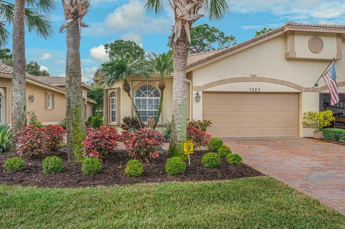 7323 Sea Pines Court, Port St. Lucie, FL 34986 for Sale