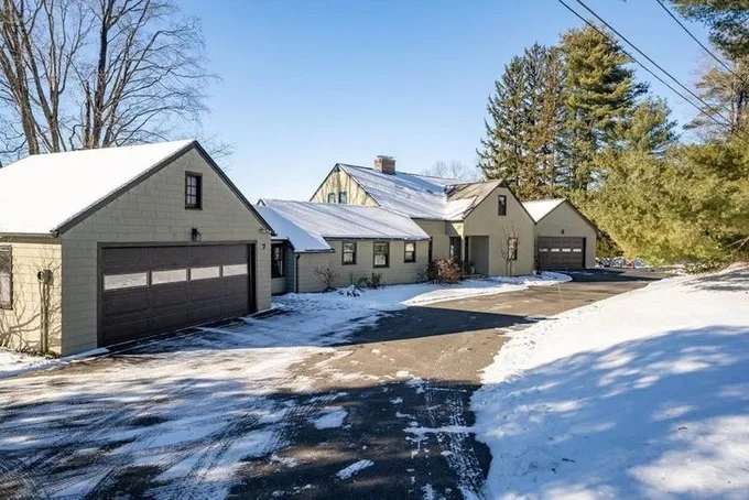 7 Bittersweet Ln, Granby, MA 01033  MLS# 73202157 for Sale