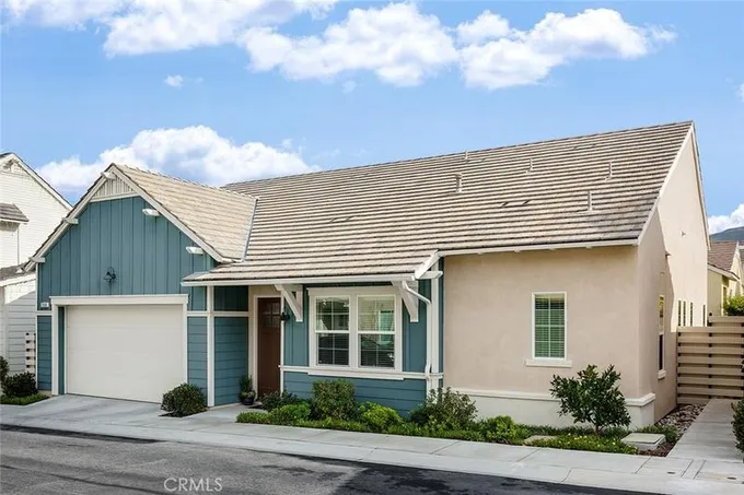 25110 Orange Lane, Canyon Country, CA 91387 for Sale