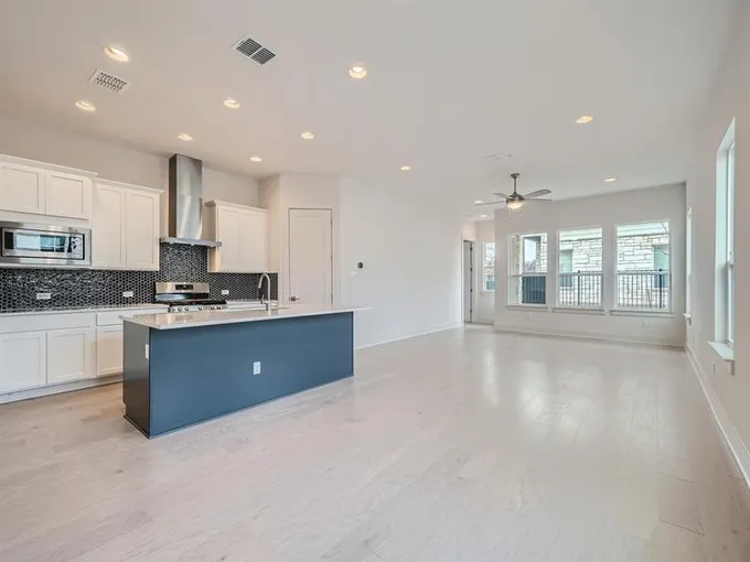 1531 N Red Bud Ln #49, Round Rock, TX 78665 for Sale