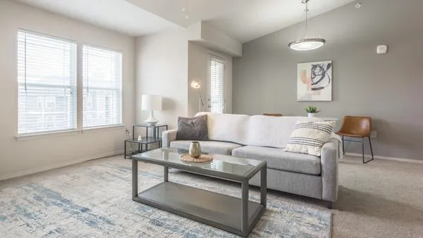 Rent Scissortail Crossing #2033 in Broken Arrow, OK - Landing