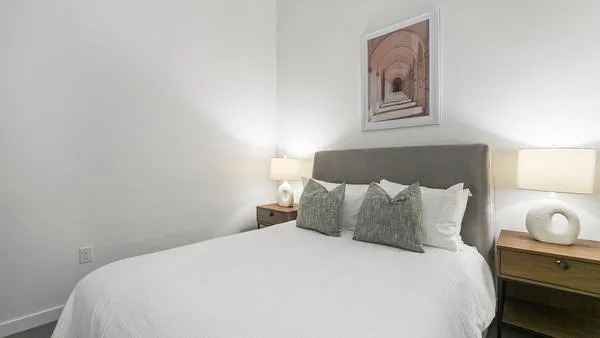 Rent Forth at Navigation #342 in Houston, TX - Landing