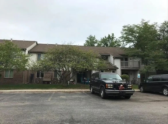 Swiss Meadows Apartments - 625 Deborah Ln - Berne, IN Apartments for Rent