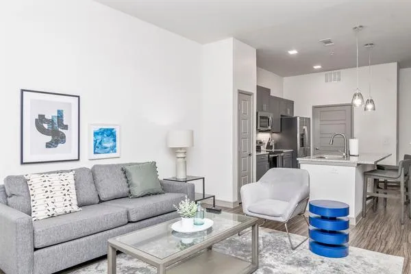 Rent Jewel on Landmark #1266 in Addison, TX - Landing