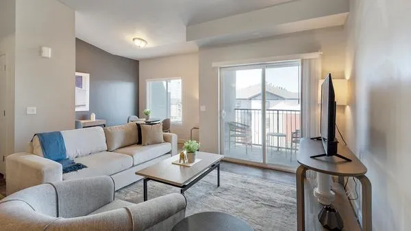 Rent Oquirrh Hills #J401 in Magna, UT - Landing
