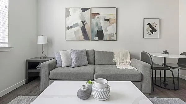 Rent Bellrock Memorial #2344 in Houston, TX - Landing
