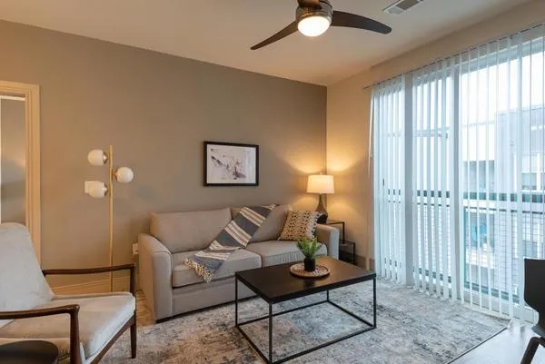 Rent Bell South Lamar #3038 in Austin, TX - Landing