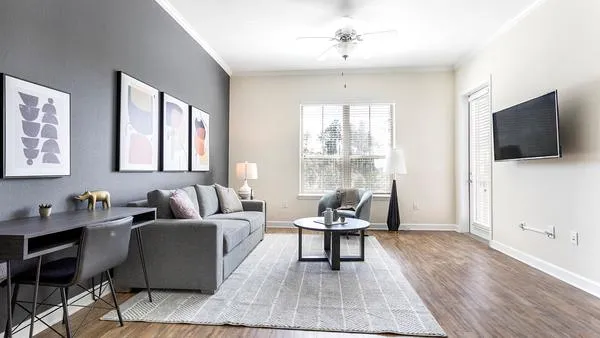 Rent Palm Bay Club #0620 in Jacksonville, FL - Landing
