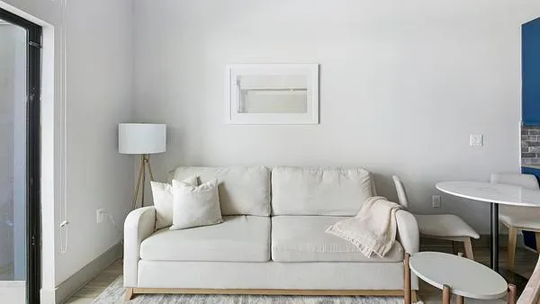 Rent Bellrock Sawyer Yards #532 in Houston, TX - Landing