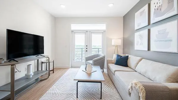 Rent The Weaver #486 in Austin, TX - Landing