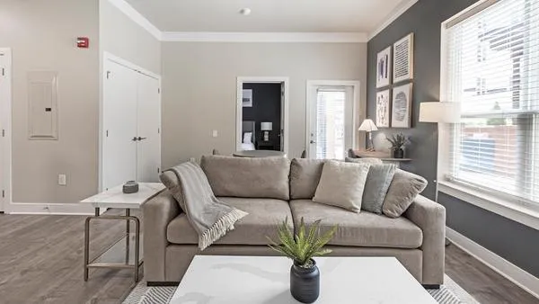Rent The Aster #144 in Beachwood, OH - Landing