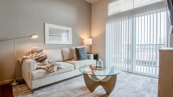Rent AMLI Denargo Market #558 in Denver, CO - Landing