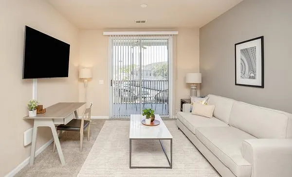 Rent Luxe at 1820 #6B-202 in Tampa, FL - Landing