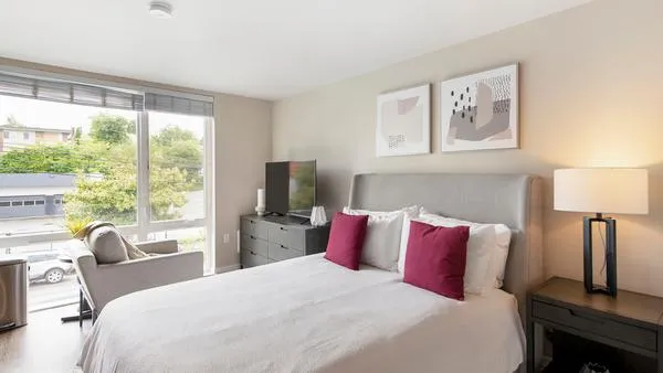Rent 1711 #202 in Seattle, WA - Landing
