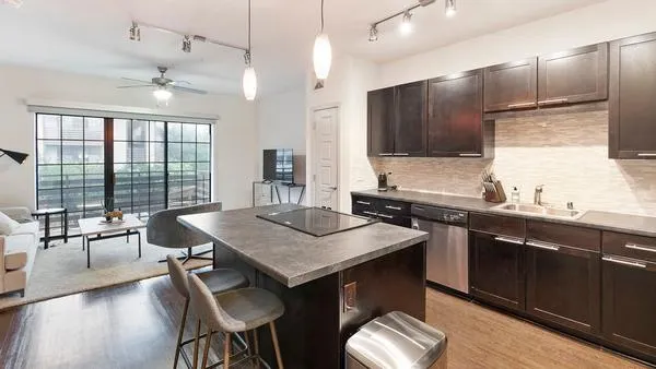 Rent Bellrock Bishop Arts #1246 in Dallas, TX - Landing