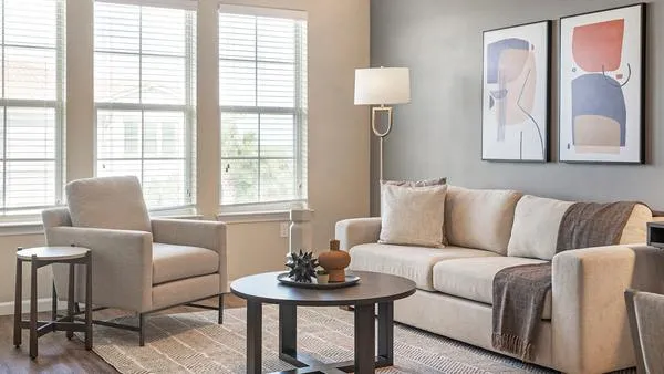 Rent Citra at Windermere #01303 in Windermere, FL - Landing