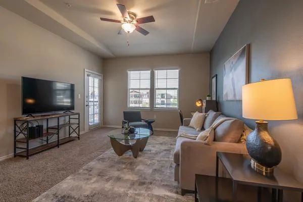 Rent Wiregrass at Stone Oak #13307 in San Antonio, TX - Landing