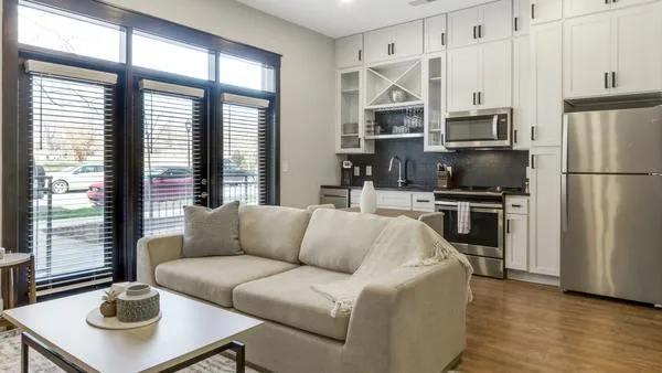 Rent The Village at Commonwealth #1 - 1116 in Charlotte, NC - Landing