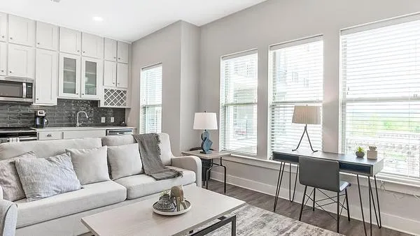 Rent Mc Ewen Northside I #1-1016 in Franklin, TN - Landing