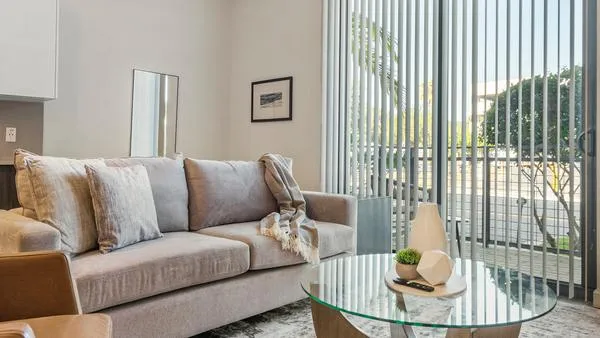 Rent Arabelle Riverwalk Apartments #4-119 in Tampa, FL - Landing