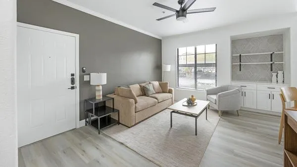 Rent Zone Apartments #0811 in Glendale, AZ - Landing