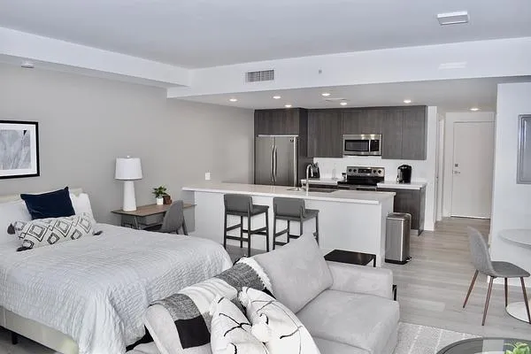 Rent ENVY Pompano Beach #B- 0904 in Pompano Beach, FL - Landing