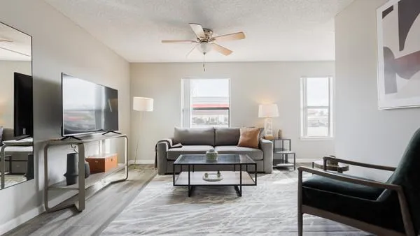 Rent The Enclave at Paradise Valley #1013 in Phoenix, AZ - Landing