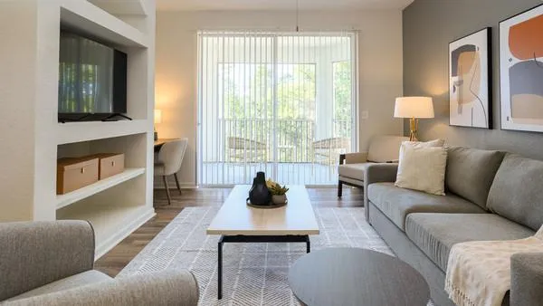 Rent Grandeville at River Place #06309 in Oviedo, FL - Landing