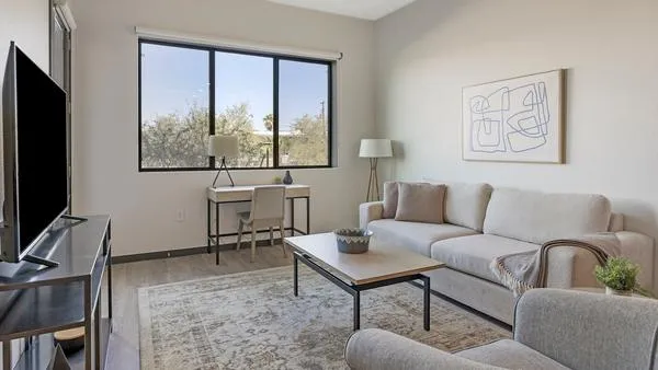Rent Scottsdale Entrada #1140 in Scottsdale, AZ - Landing