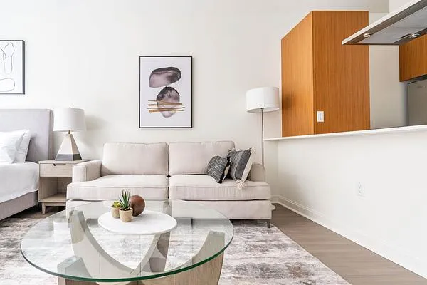Rent 500 Lake Shore Drive #2605 in Chicago, IL - Landing