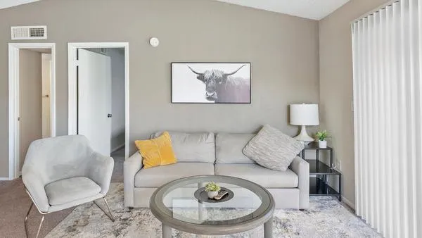 Rent Northgreen at Carrollwood #3812 in Tampa, FL - Landing