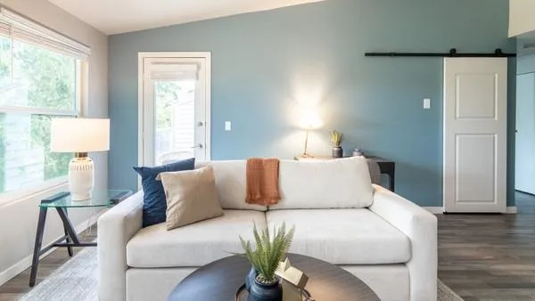 Rent The Lynx Apartments #D302 in Everett, WA - Landing