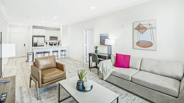 Rent The Hill At Eastbury #1840-432 in Homewood, AL - Landing