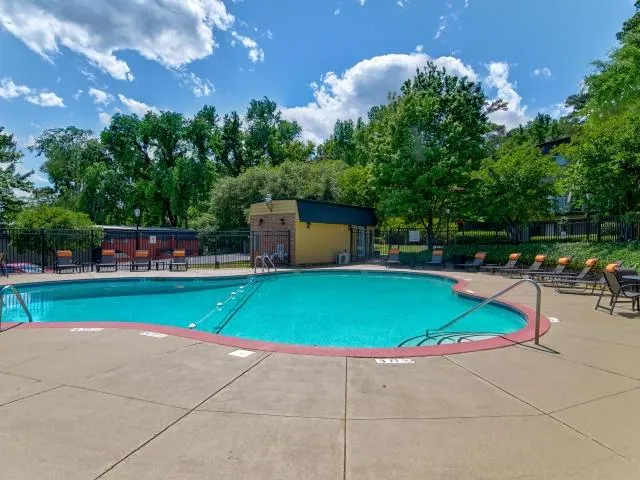 1BD 1BA Available $1065 Per Mo for Rent