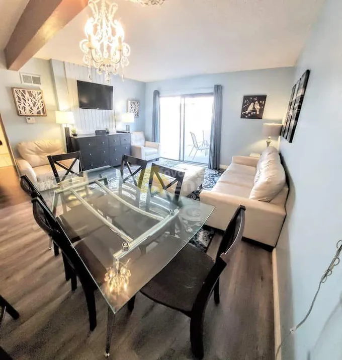 2 bedrooms condo near Disneyland in Anaheim for Rent