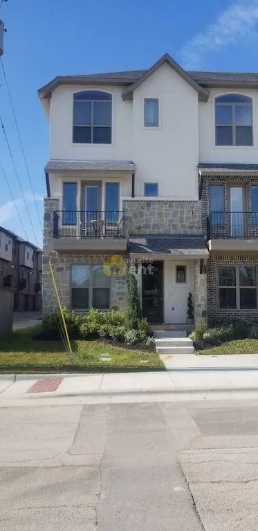 4 bedroom Townhome in Bryan for Rent