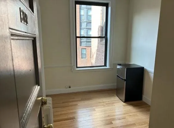 271 Newbury St - Boston, MA 02116 - Home For Rent