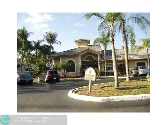 2 Bedroom 2 Bath In Pembroke Pines FL 33025 for Rent