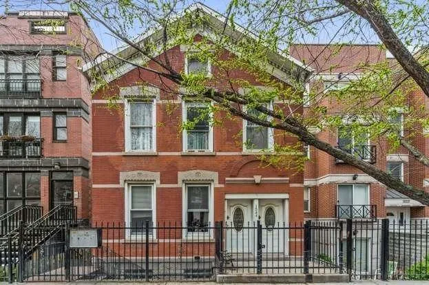 3 Bedroom 1 Bath In Chicago IL 60642 for Rent
