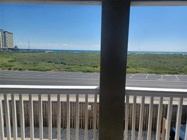 4 Bedroom 4.5 Bath In Corpus Christi TX 78418 for Rent
