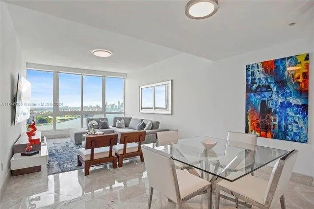 1 Bedroom 2 Bath In Miami Beach FL 33139 for Rent